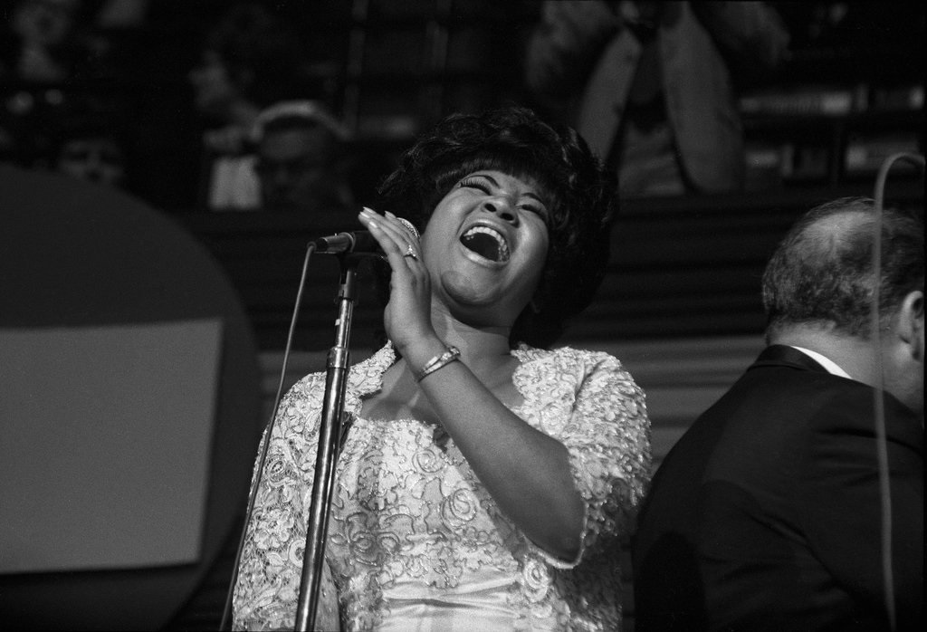 Aretha Franklin La Reina Desdichada Video El Quid De La Cuesti n aretha-franklin-la-reina-desdichada-video-el-quid-de-la-cuesti-n