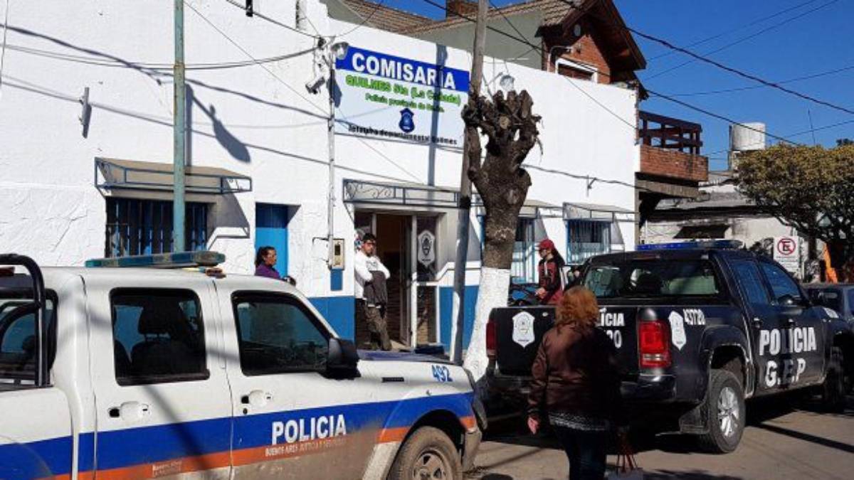 Una Mujer Y Un Hombre Se Apuñalaron Entre Sí Y Murieron Frente A Sus Hijos El Quid De La Cuestión 1975