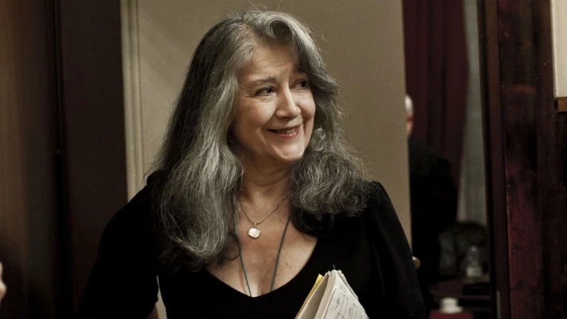 Hoy Cumple Años La Gran Pianista Martha Argerich El Quid De La Cuestión 0056